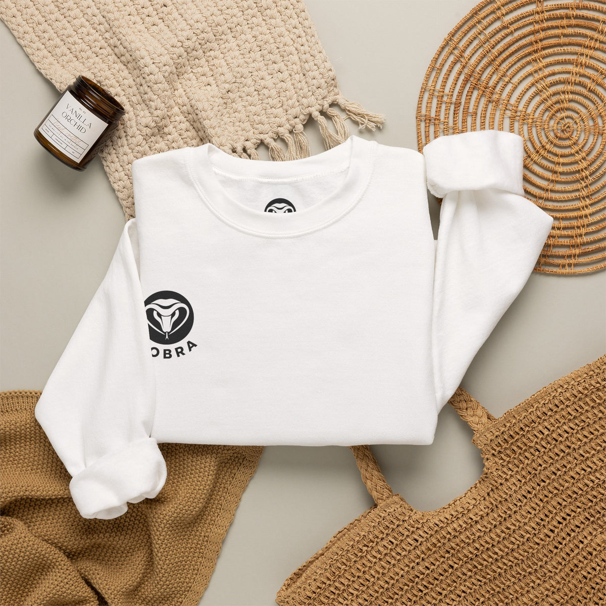 ESSENTIAL: Unisex Sweatshirt