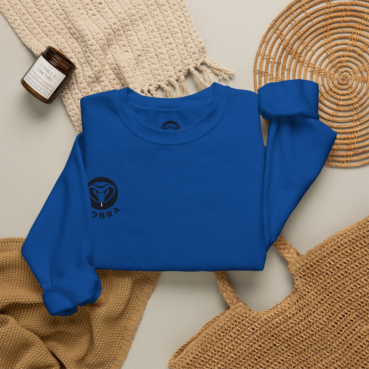 ESSENTIAL: Unisex Sweatshirt